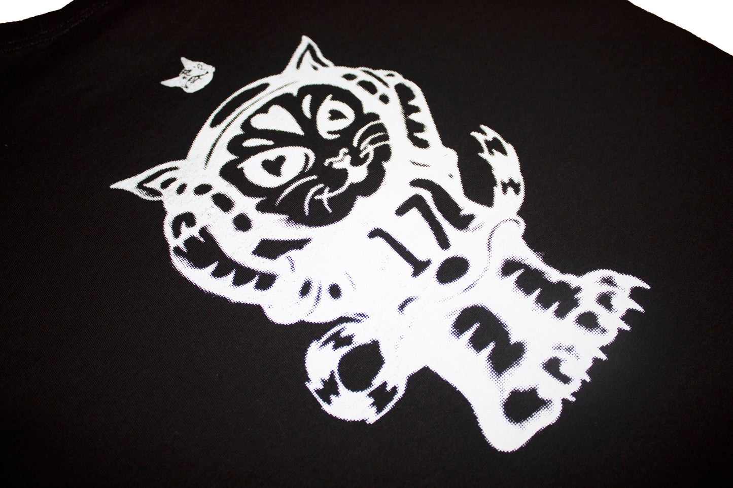Tazu - Cat Logo Tee
